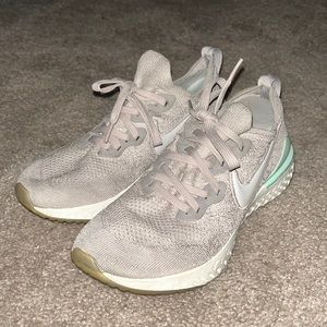 Worn Nike Epic React women’s sneakers size 9